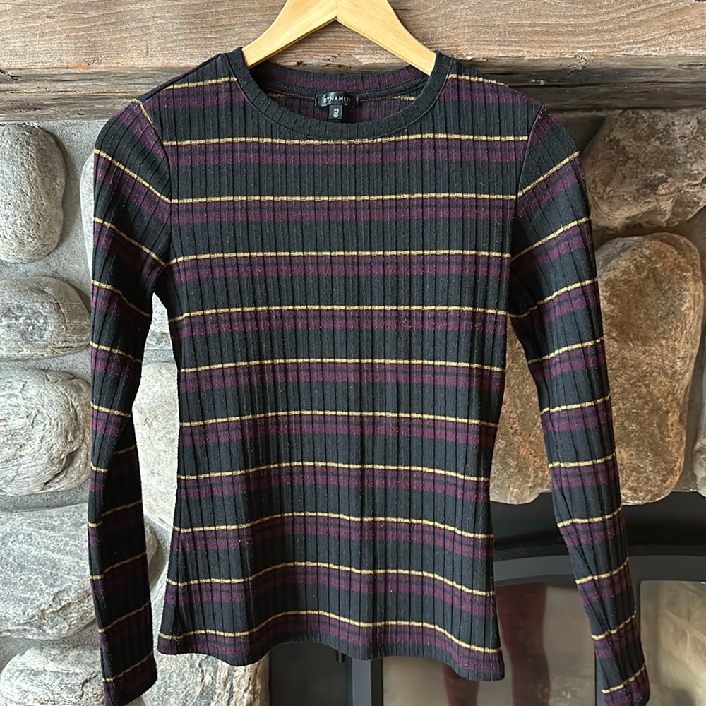 Long sleeve knit